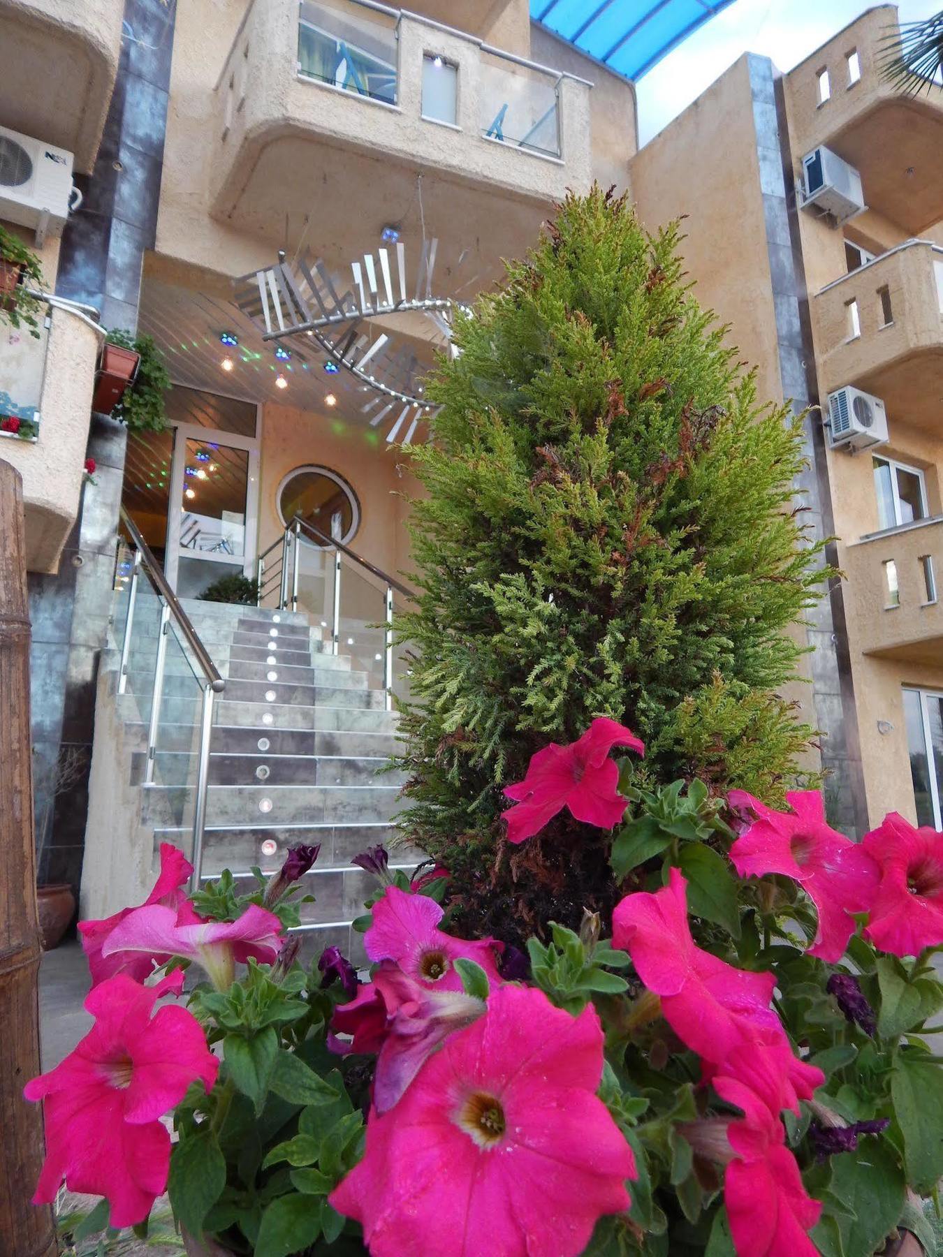 Lilalo Ηotel Paralía Buitenkant foto