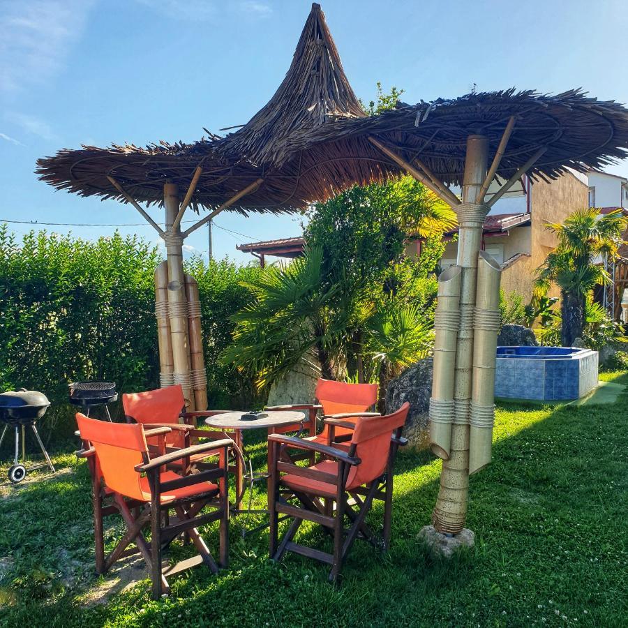 Lilalo Ηotel Paralía Buitenkant foto